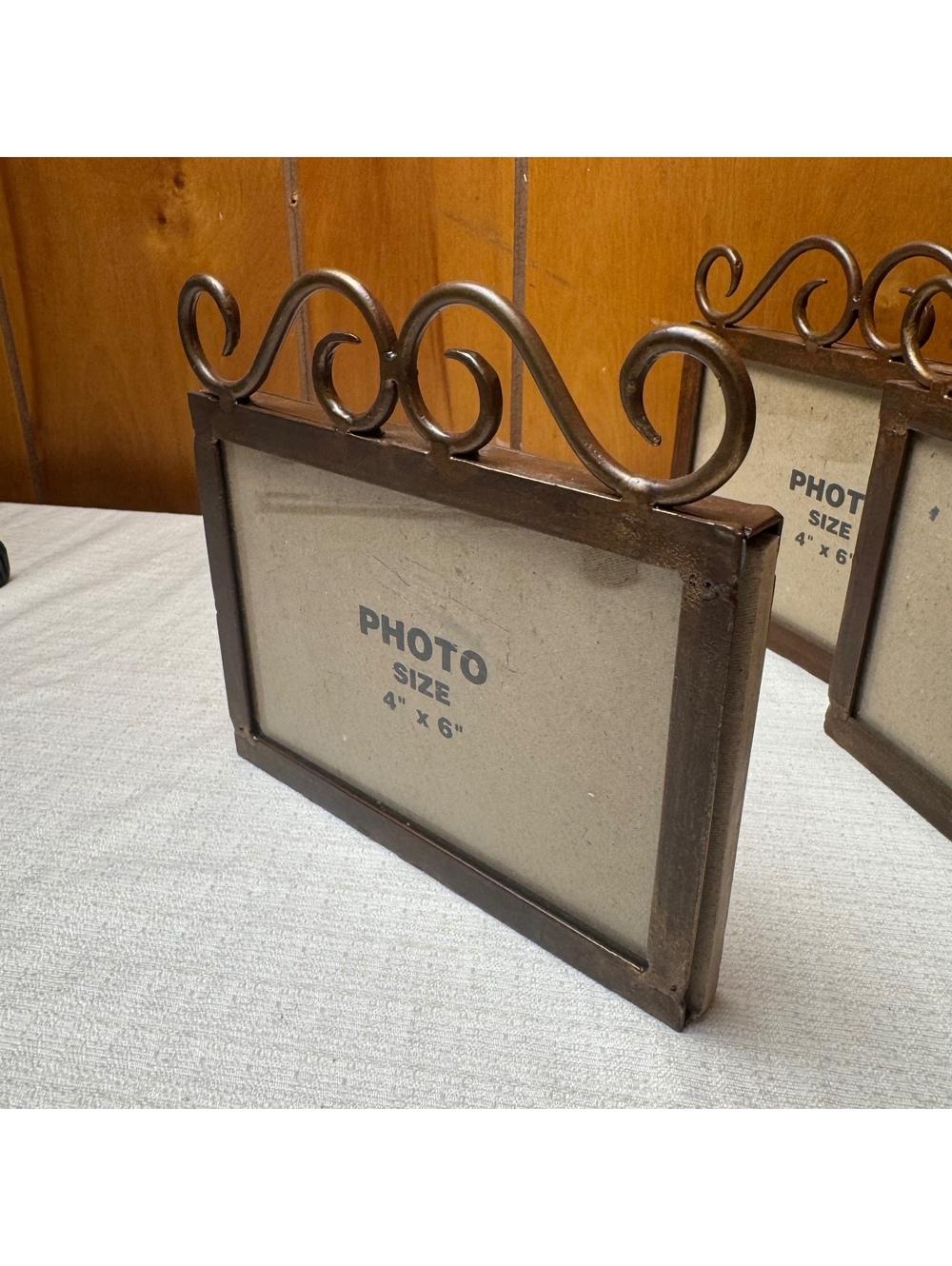 Heavy Metal Scroll Top 4x6 Picture Frame Rustic Brown Farmhouse Decor - Picture 3 of 6